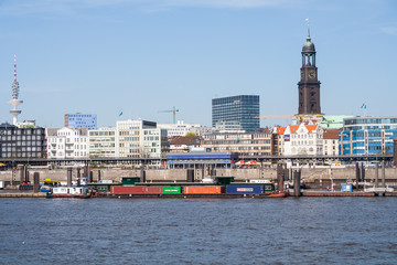 Urlaub im Hamburger Hafen