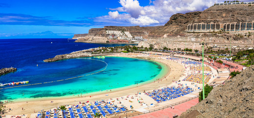 Best beaches of Gran Canaria - Playa de los amadores. Canary islands