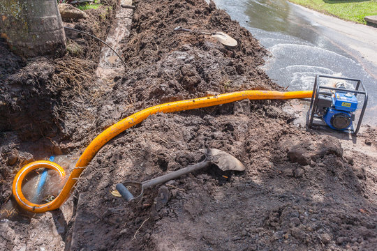 Plumbing Water Pipe Repairs Mobile Portable Pump Earthworks