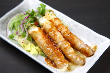 オクラのチーズ肉巻き