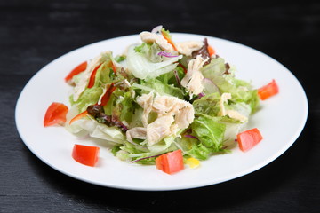 蒸し鶏サラダ