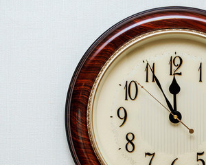 clock showing the time 23:55, 11:55