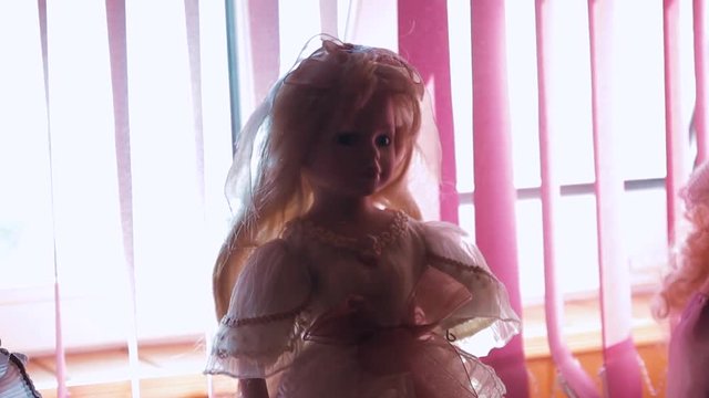 old plastic bride doll