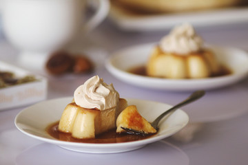 Cream jelly served with milk liqueur