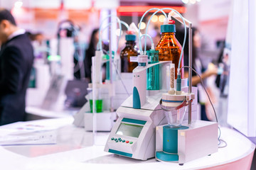 advance technology automatic titrator device for dosing chemical for volumetric or quantitative analysis in industrial medical pharmaceutical nutraceuticals food beverage etc.