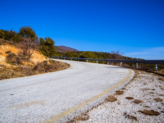 Bend in the road to the mountains