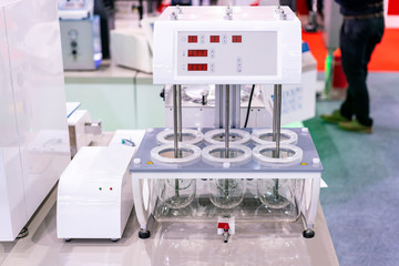 automatic and modern technology lab device for drug dissolution testing and analysis for pharmaceutical industry chemical medicine biochemistry biomedical etc.