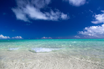 沖縄の海（幻の島）