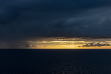 Fototapeta premium sunset over the sea