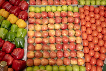 fruit and vegetable exhibits
