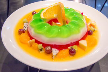  jelly with fruit white plate for buffet
