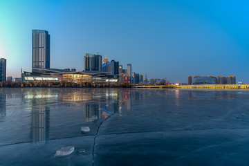 Fototapeta na wymiar 冰上的城市