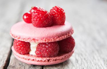 macaron aux amandes et framboises
