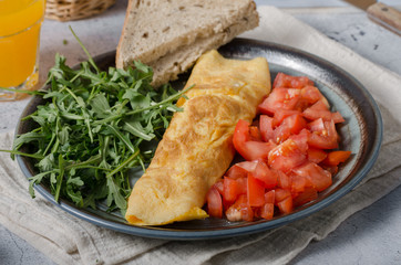 Egg omelette with salad