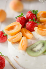 Strawberry and fruit cream cheesecake.