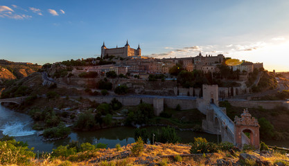 Fototapeta na wymiar Toledo. Vista del Alcázar.