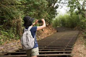 take a picture when hiking