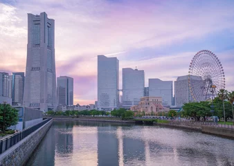 Foto op Plexiglas Yokohama skyline on river canal at sunset © Paulista