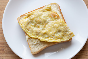 Sandwich with fried egg