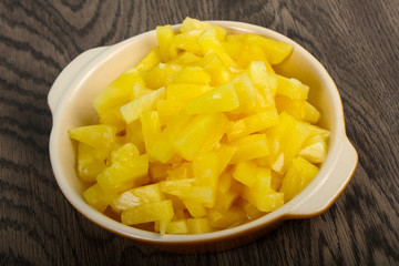 Canned pineapple