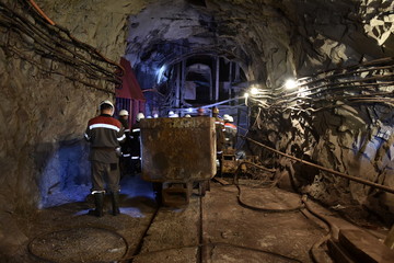 Kopalnia Rudy Zelaza Krzywy Rog Ukraina, najnizej polozona trasa turystyczna na swiecie 