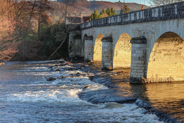 Le pont d'Ebreuil
