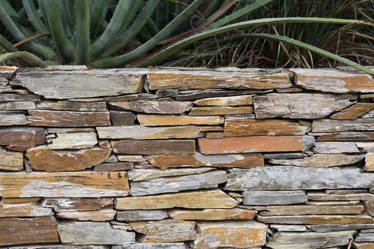 Flagstone Retaining Wall 