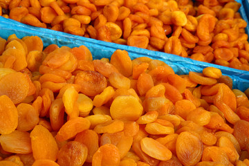 dried apricots in market