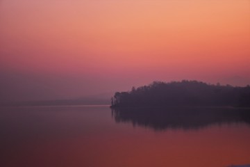 Fototapeta premium sunset on lake