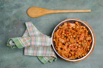 Pasta with tomato sauce