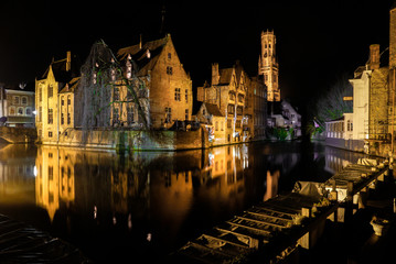 Fototapeta na wymiar Bruges Night Reflections