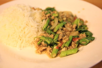 タイで有名なガパオライスの写真