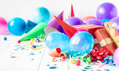 Birthday party background decoration balloon confetti serpentine birthday hat gift boxes