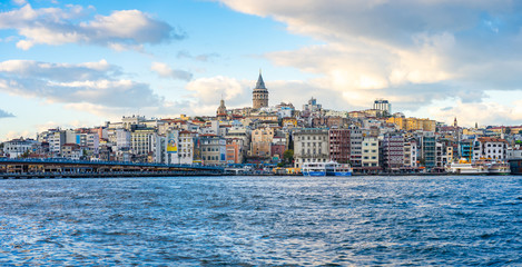 Naklejka premium Wieża Galata z miasta Stambuł w Stambule w Turcji