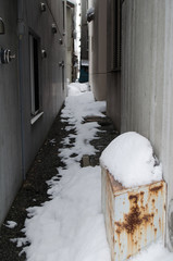 ビルの谷間