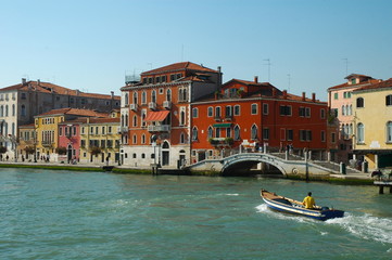 Case rosse a Venezia, Italia