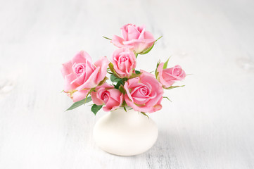 Fresh flowers bouquet of pink roses