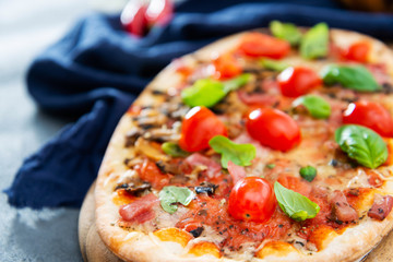 pizza cooked with standard cooked ham and mushrooms