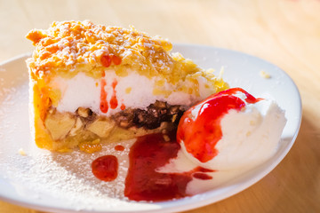 dessert in the cafe, ice cream pie