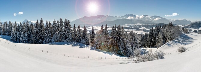 Panorama Landschaft in Bayern bei Füssen im Winter