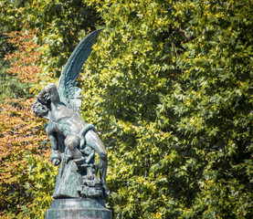 Estatúa del Ángel Caído
