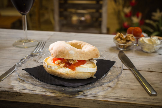 Baggel de queso y nueces