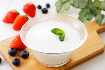 ヨーグルト　Berry yogurt image