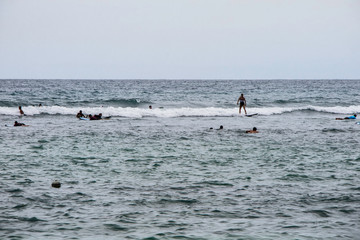 Fototapeta na wymiar Surfista no mar