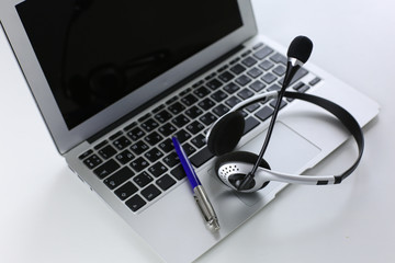 Communication support, call center and customer service help de