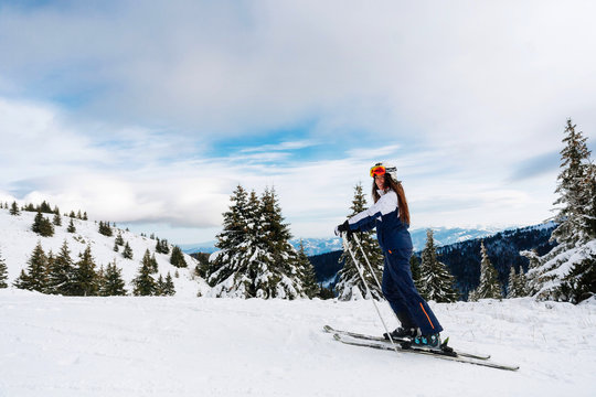 Woman in Ski resort / clear weather - Image