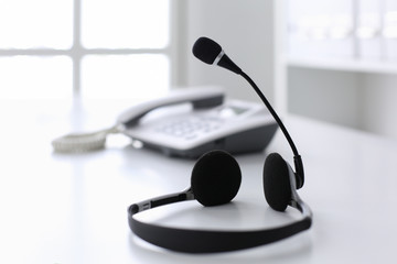 Communication support, call center and customer service help de