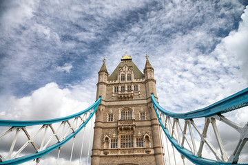 Fototapeta na wymiar Beautiful structure of Tower Bridge against cloudy sky, London