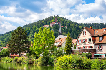 Fototapeta na wymiar Town view with the historical castle Liebenzell, Black Forest