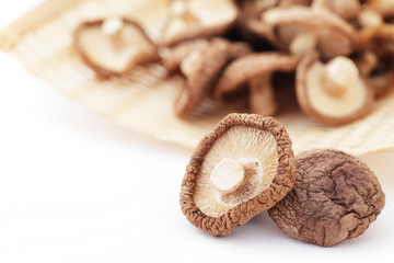 日本産の干し椎茸